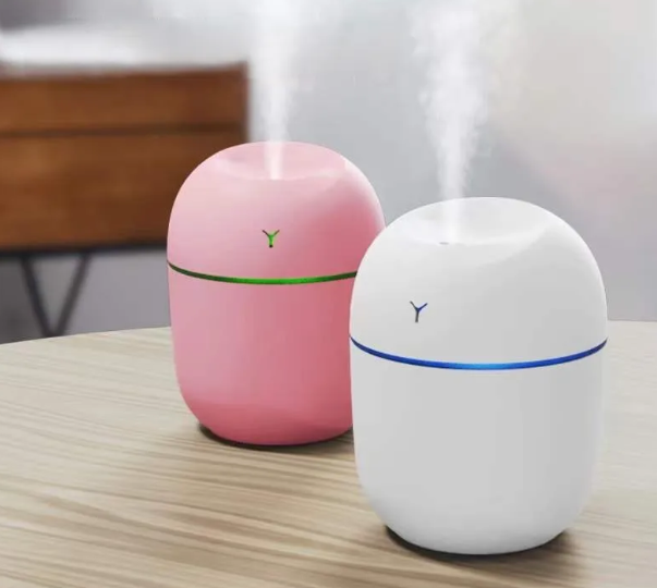 Mini USB Air Humidifier 220ml – Portable Cool Mist Diffuser for Bedroom, Office, Car & Travel