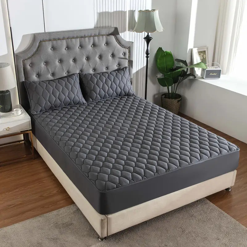 Cotton Quilted Waterproof Mattress Protector | Soft Breathable Bed Mattress Cover | Spill & Stain Resistant Protective Bedding Cover